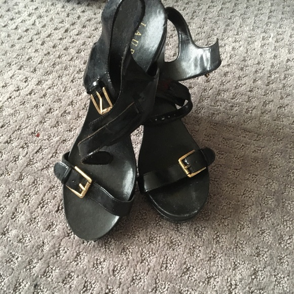 Women’s wedge sandals - Picture 2 of 2